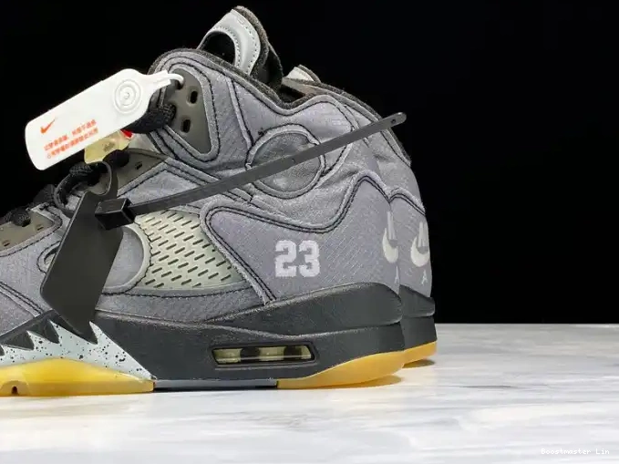 Boostmaster lin x Off-White Black Air CT8480-001 Jordan 5 0505